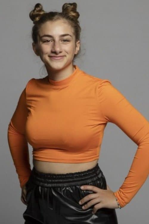 Louise Malek photo