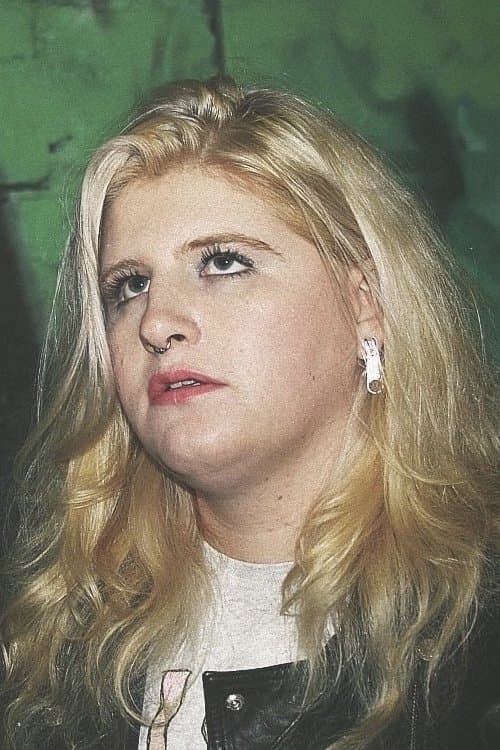 Louise Weard photo