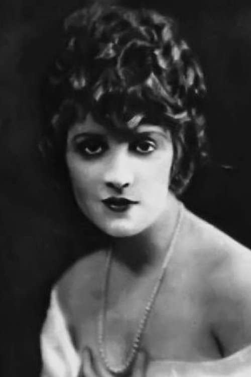Lucy Cotton photo