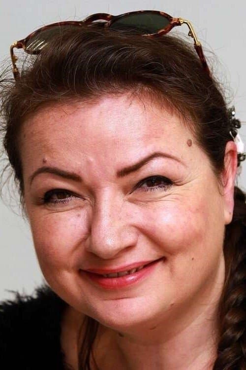 Lucy Harrison photo