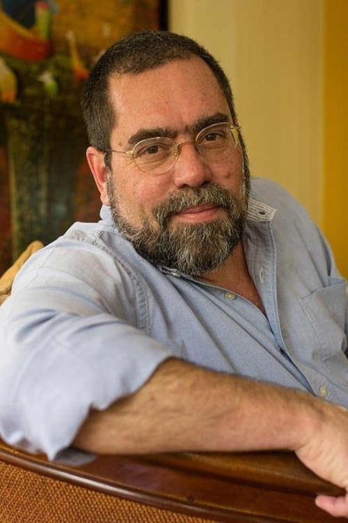 A portrait of Luis Alberto Lamata