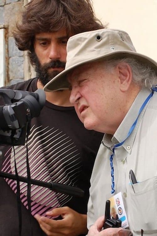 A portrait of Luis Armando Roche