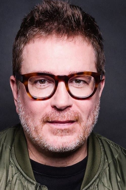 A portrait of Luke Scott