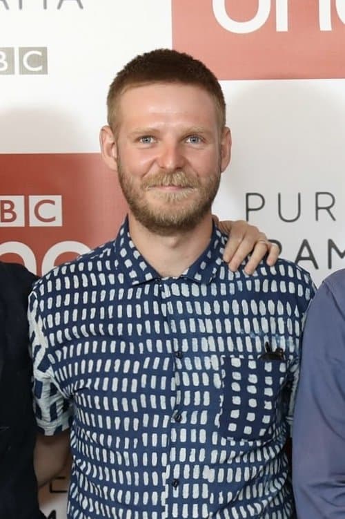 A portrait of Luke Snellin
