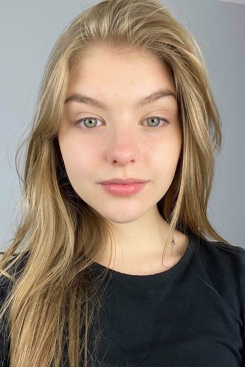 Lyliana Wray photo