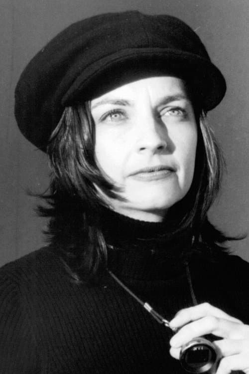 A portrait of Lynne Stopkewich