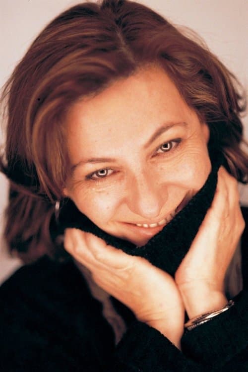 A portrait of Mahinur Ergun