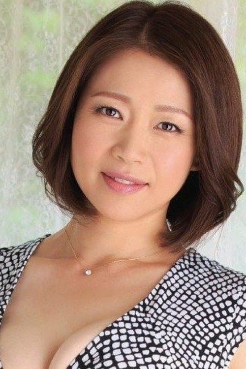 Maki Tomoda photo