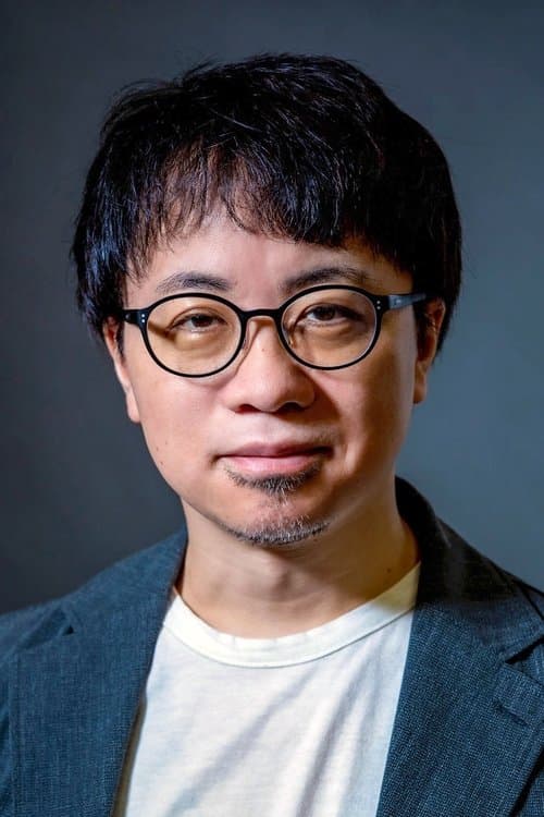 Makoto Shinkai photo