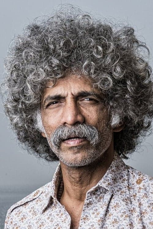 Makrand Deshpande photo