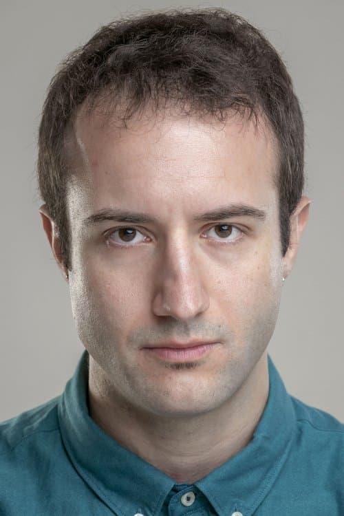 Manos Cizek photo
