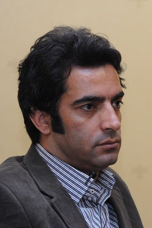 A portrait of Manouchehr Hadi