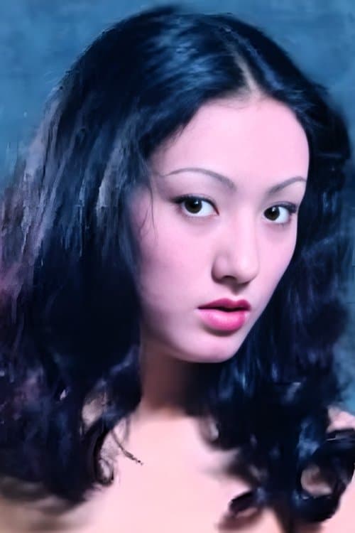 Mari Tanaka photo