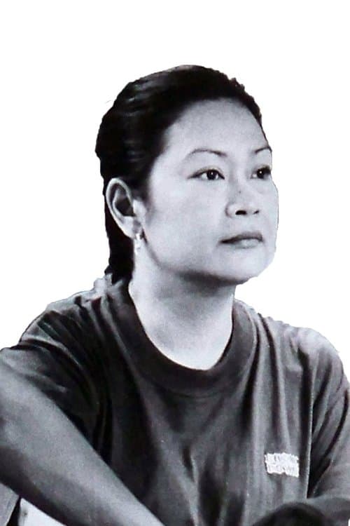 A portrait of Marilou Diaz-Abaya