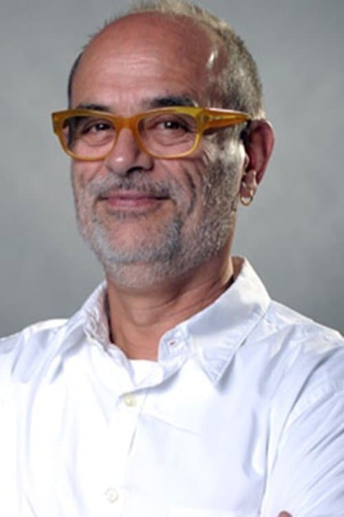 A portrait of Mário Márcio Bandarra