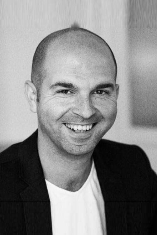 A portrait of Mark Tuit