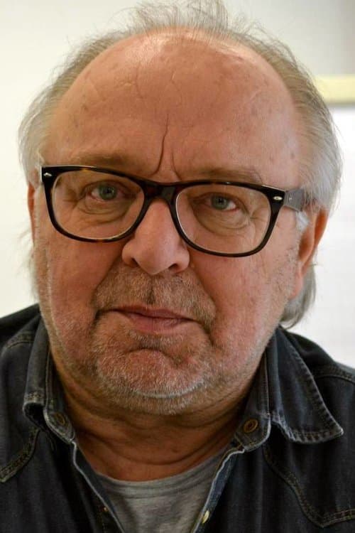 A portrait of Markus Fischer
