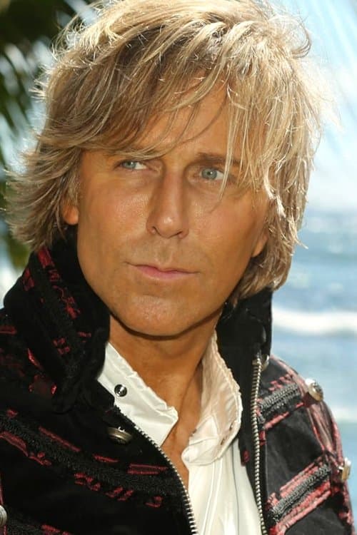 A portrait of Markus Rothkranz