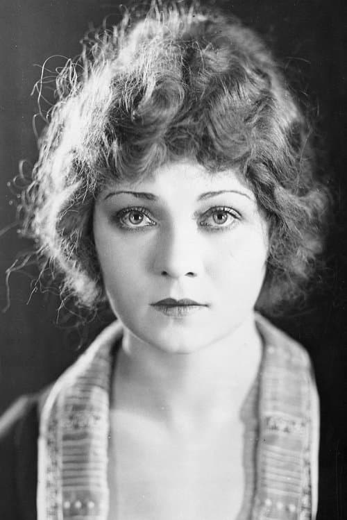 Mary Warren photo