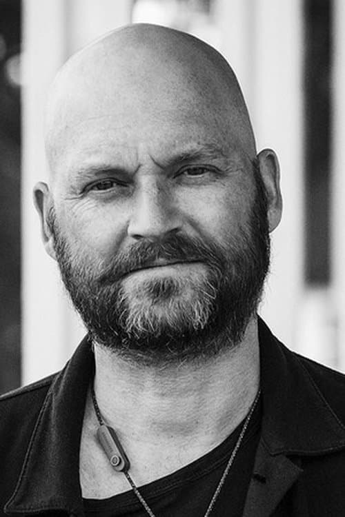 A portrait of Mattias J. Skoglund