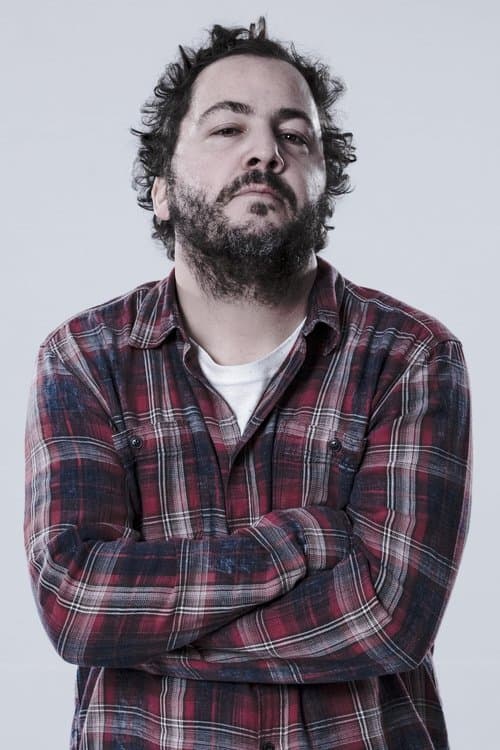 A portrait of Maurício Eça