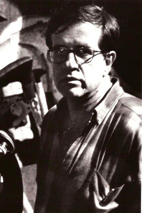 A portrait of Mauricio Walerstein