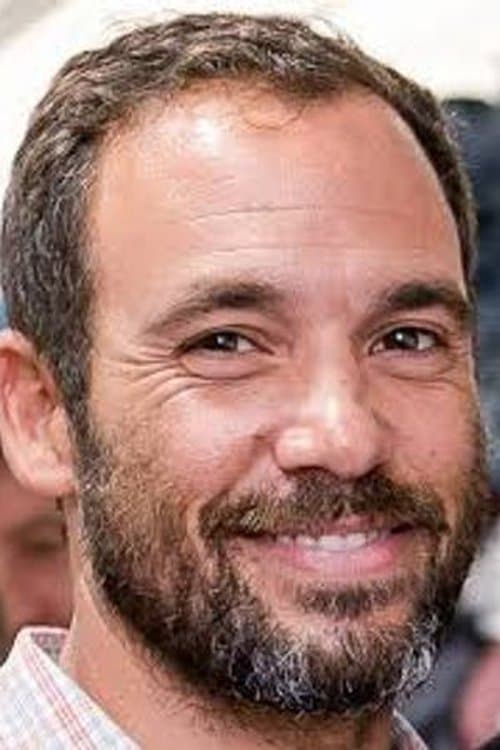 A portrait of Mauro Lima