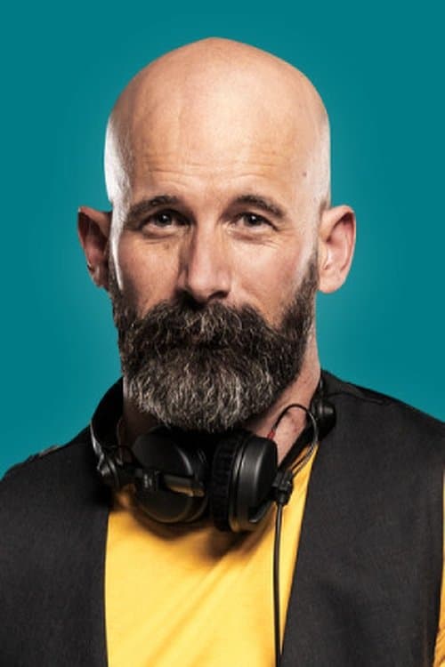 A portrait of Max Currie