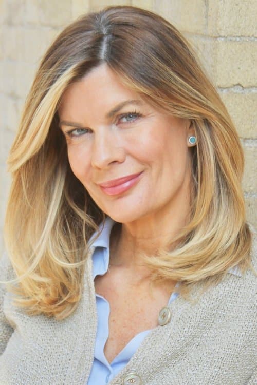 Mia Matthews photo