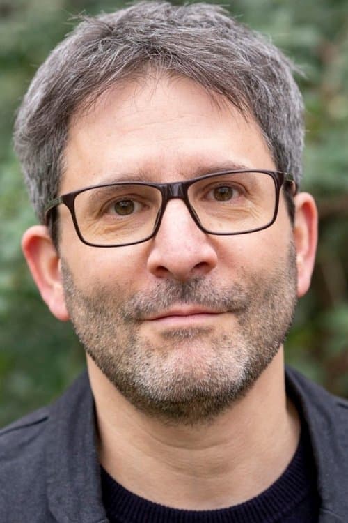 A portrait of Michael Samuels