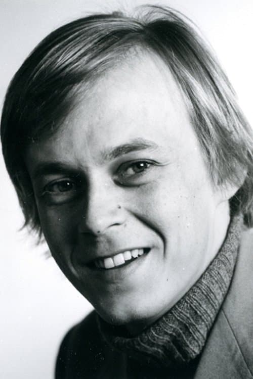 A portrait of Mikael Ekman