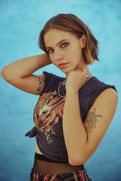 Mila Furst photo