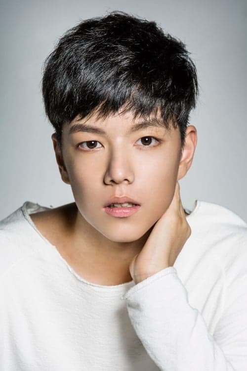 Min Ji-Hyuk photo
