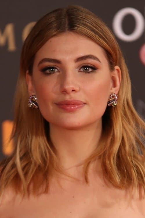 Miriam Giovanelli photo