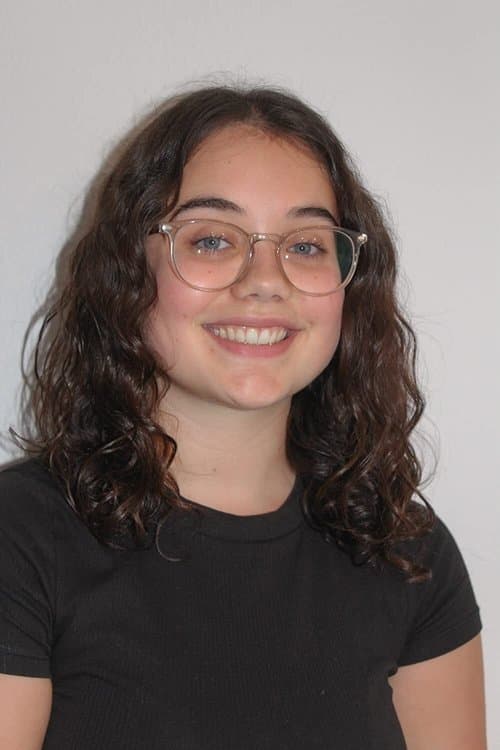 Molly Dew photo