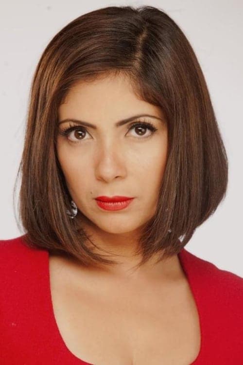 Mona Zaki photo