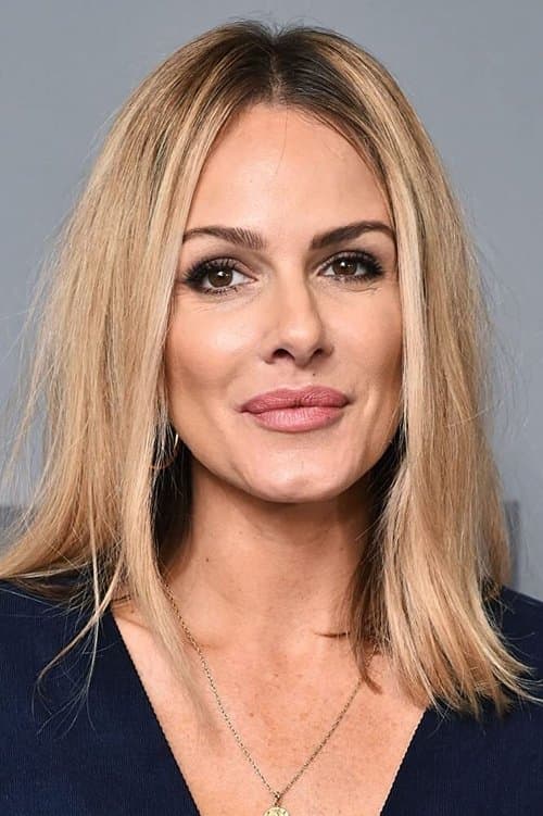 Monet Mazur photo