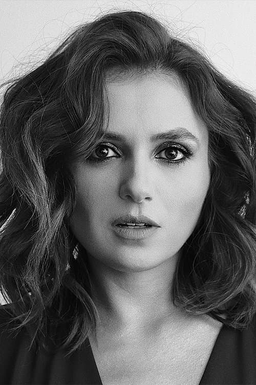 Monica Iozzi photo