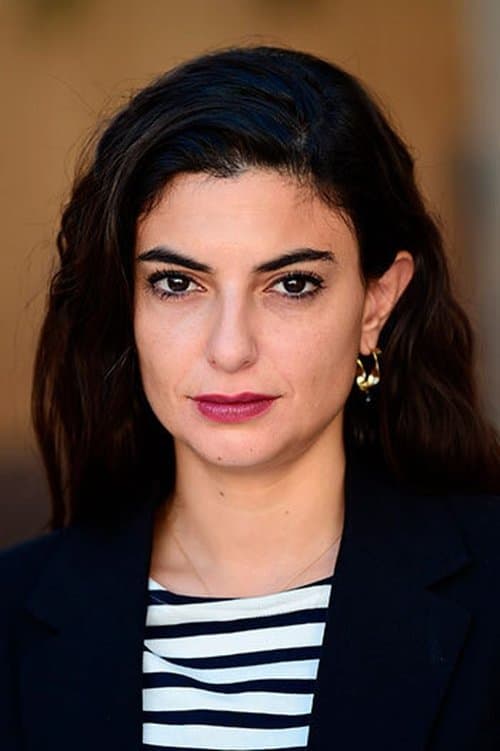 A portrait of Mounia Akl
