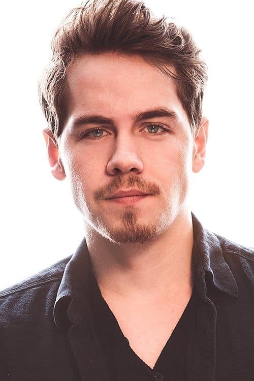 Munro Chambers photo