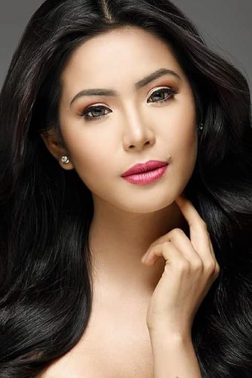 Myrtle Sarrosa photo