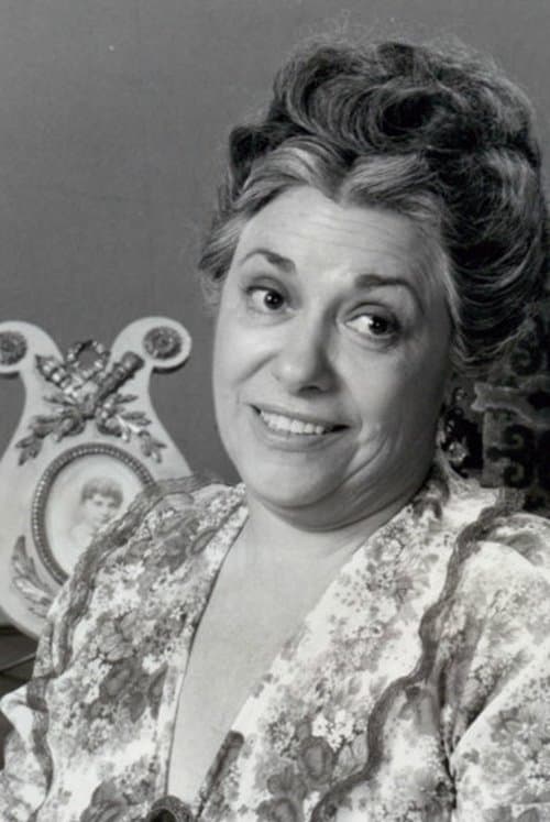 Naomi Stevens photo