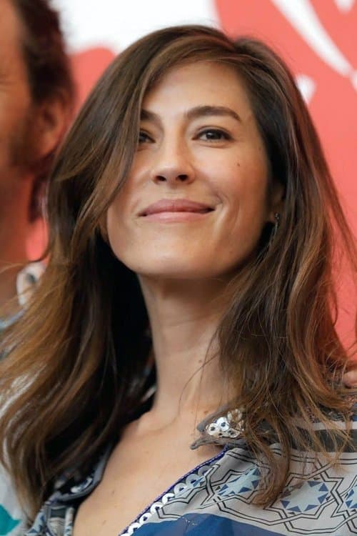 A portrait of Natalia López