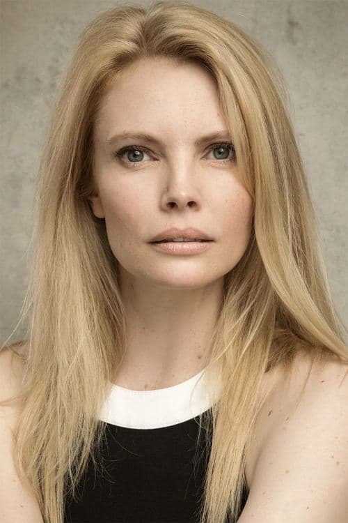 Nathalie Cox photo