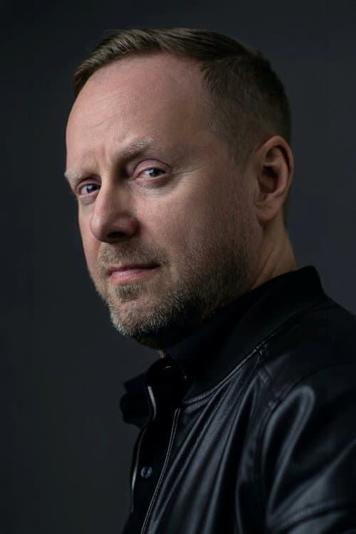 Nathan Hill photo