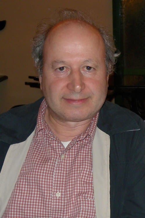 A portrait of Nesli Çölgeçen