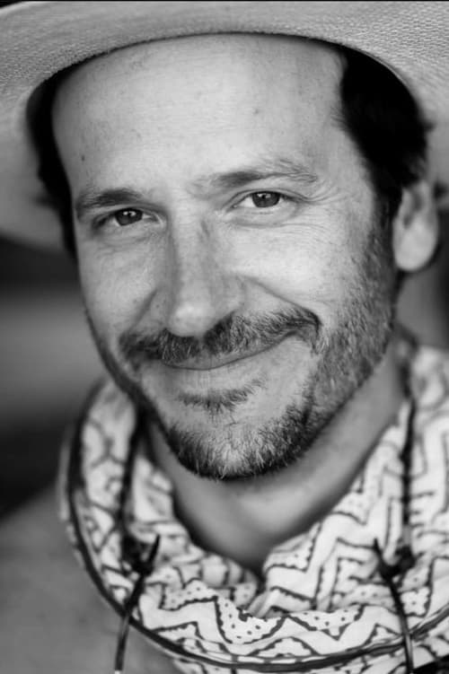 Nic Costa photo