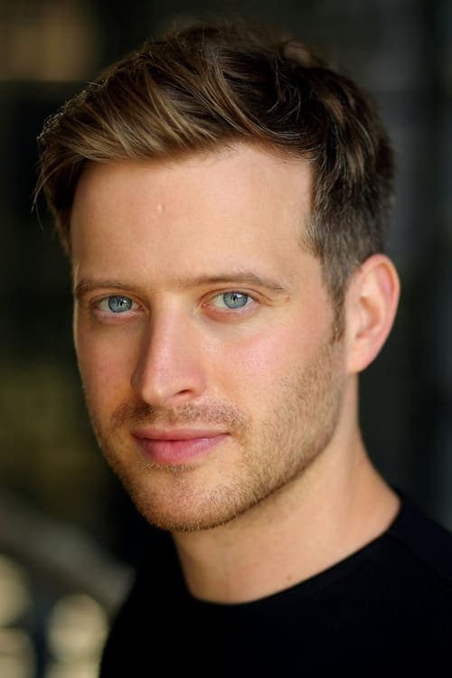 Nicholas Ralph photo