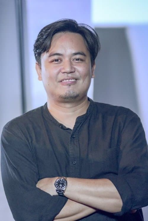 A portrait of Nik Amir Mustapha