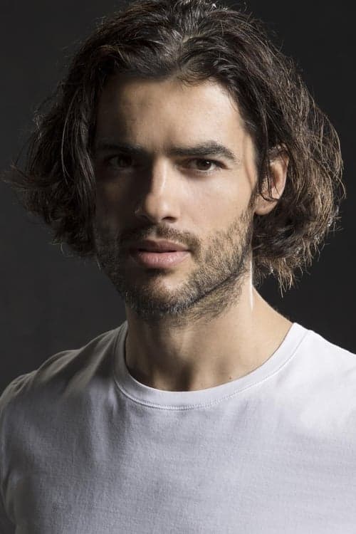 Nik Xhelilaj photo
